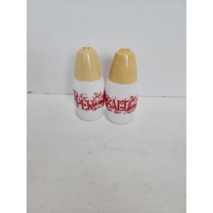 VTG Westinghouse GEMCO Milk Glass Salt & Pepper Shakers Red Fruit Harvest RARE